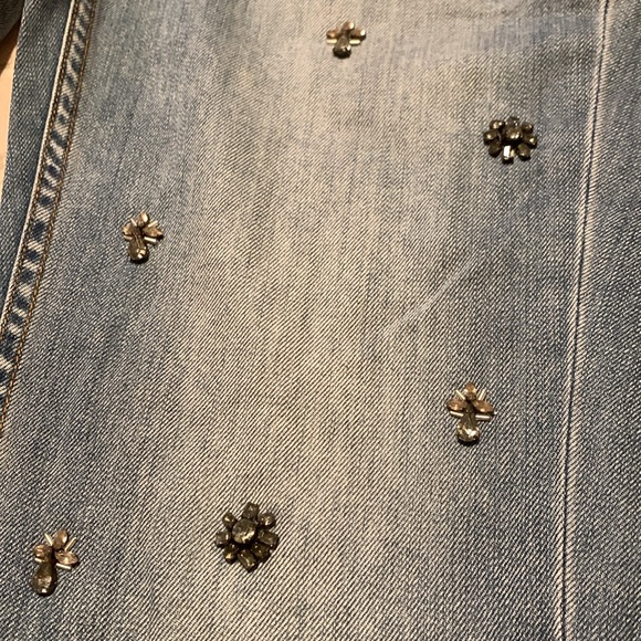 Tommy Bahama Mid Rise Boyfriend Fit Denim - Picture 2 of 7